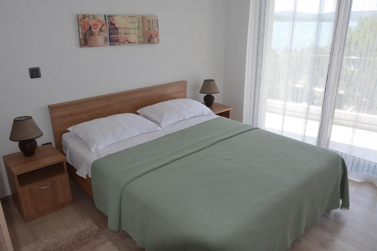 Sole Apartman Turanj Kültér fotó