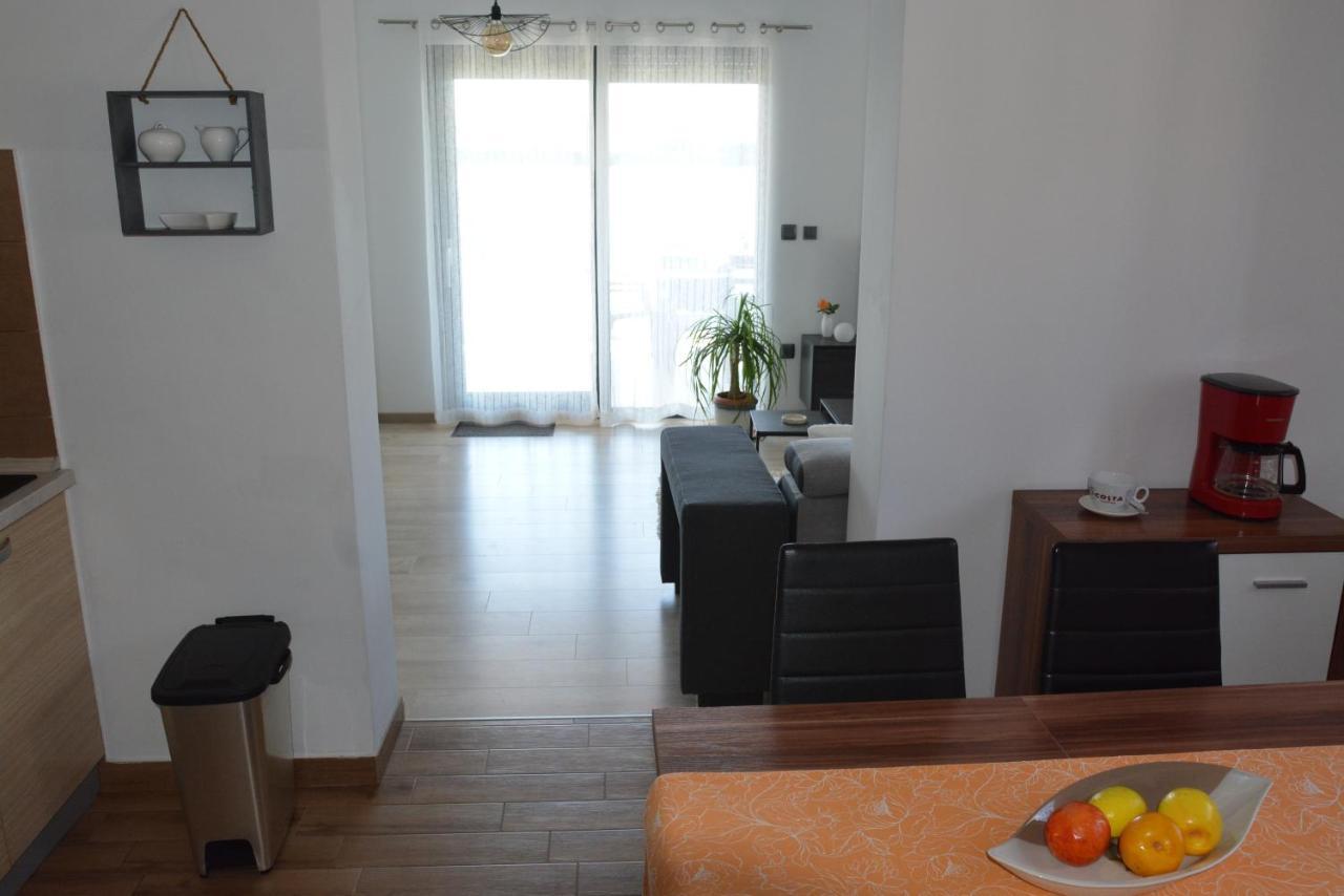 Sole Apartman Turanj Kültér fotó