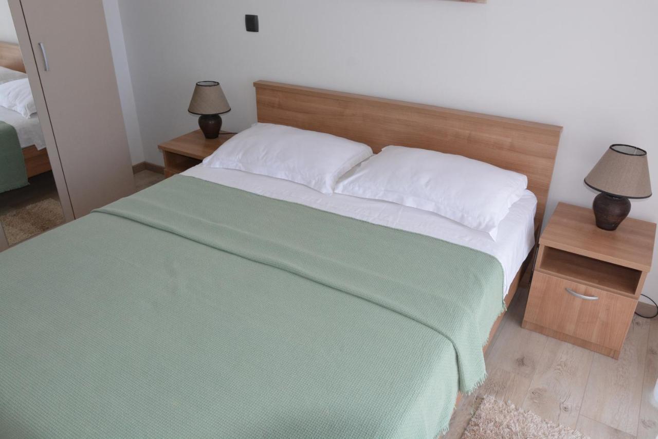 Sole Apartman Turanj Kültér fotó